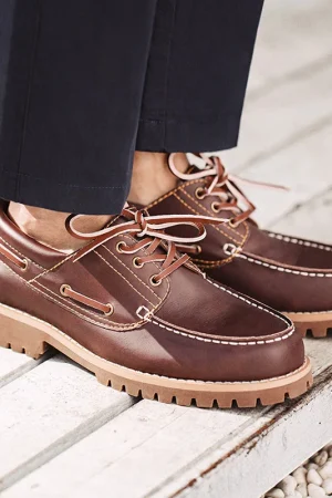 Maden Men's Vintage Split Leather Boat Shoes Lace-up Round Toe Derby Shoes Low Top Boots British Style Classic Work Dress Shoes